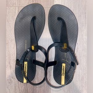 Ipanema Black Strap Sandals Size 6